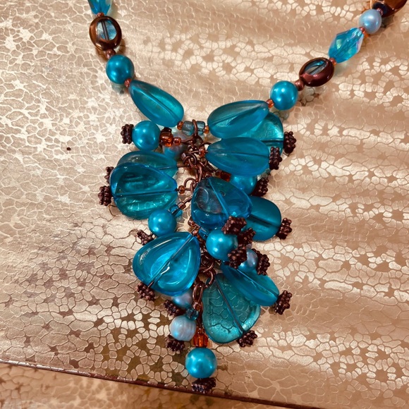 Artisan Crafted Aqua blue multi crystal Lariat necklace with matching Bracelet - Picture 6 of 13